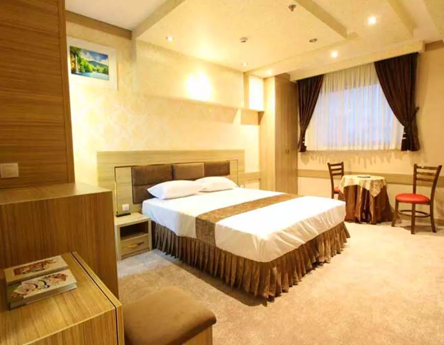 33polhotel
