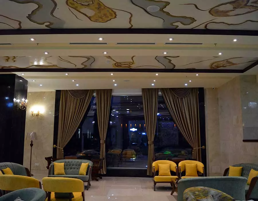 LiliyomHotelKish
