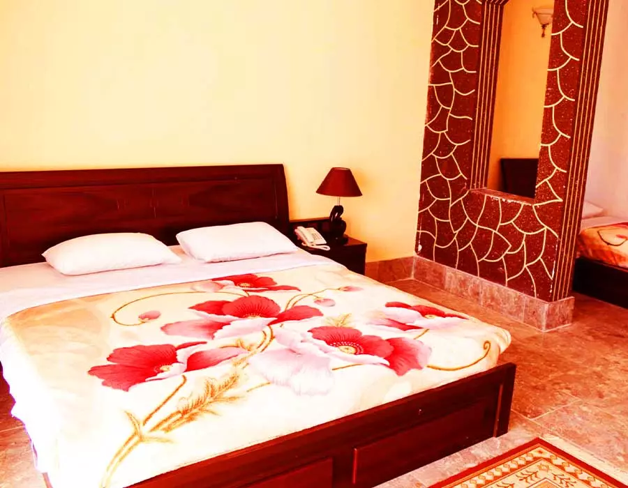 LotusHotelKish