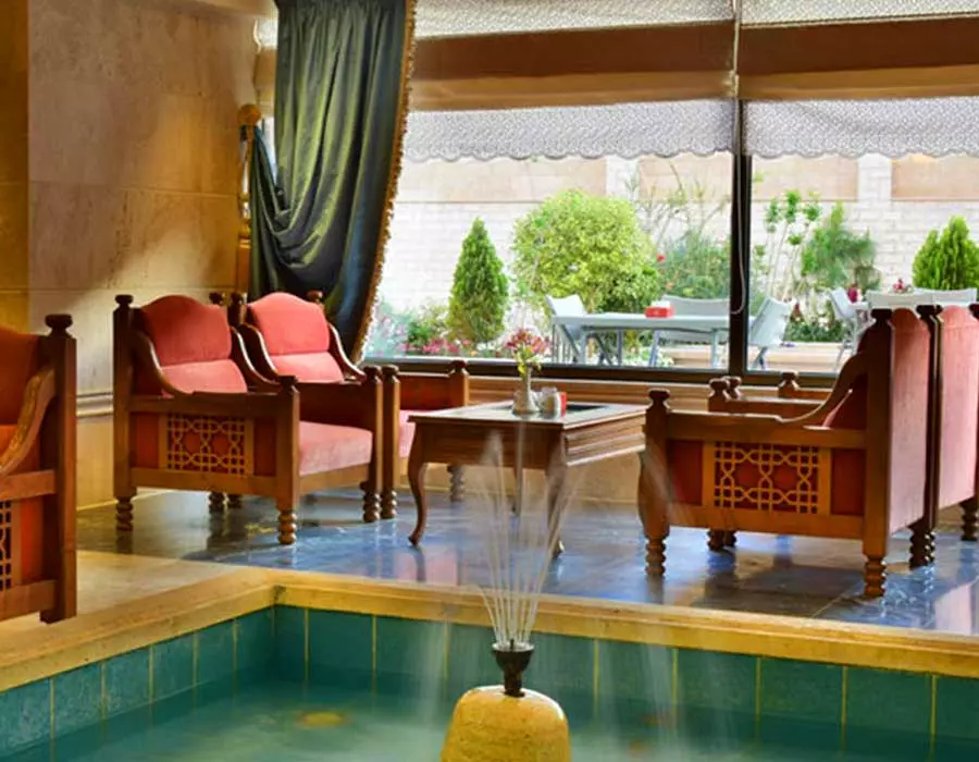 ZandiyehShirazHotel