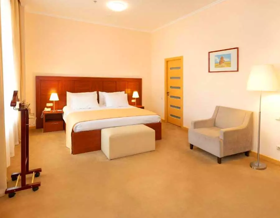 aniplazahotel
