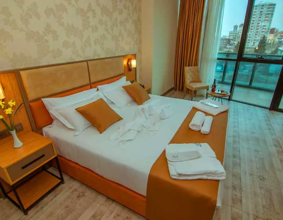 hotelnewwave