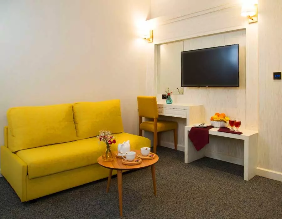 javarolmolkhotel