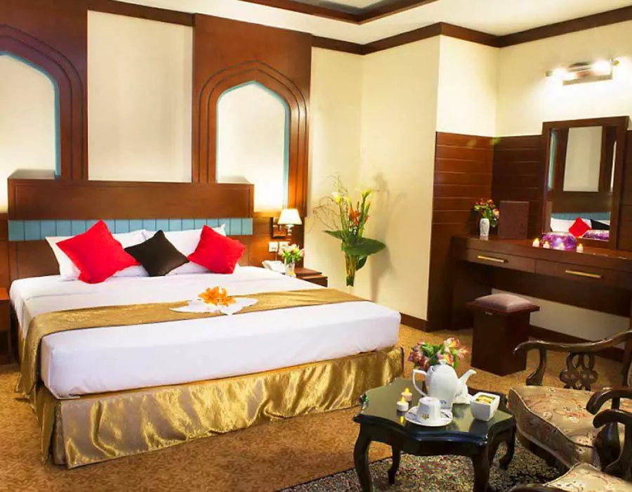 madinatorezahotelmashhad