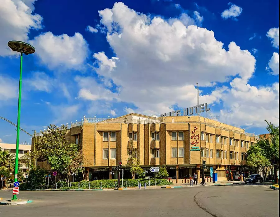 پارسیان سوئیت