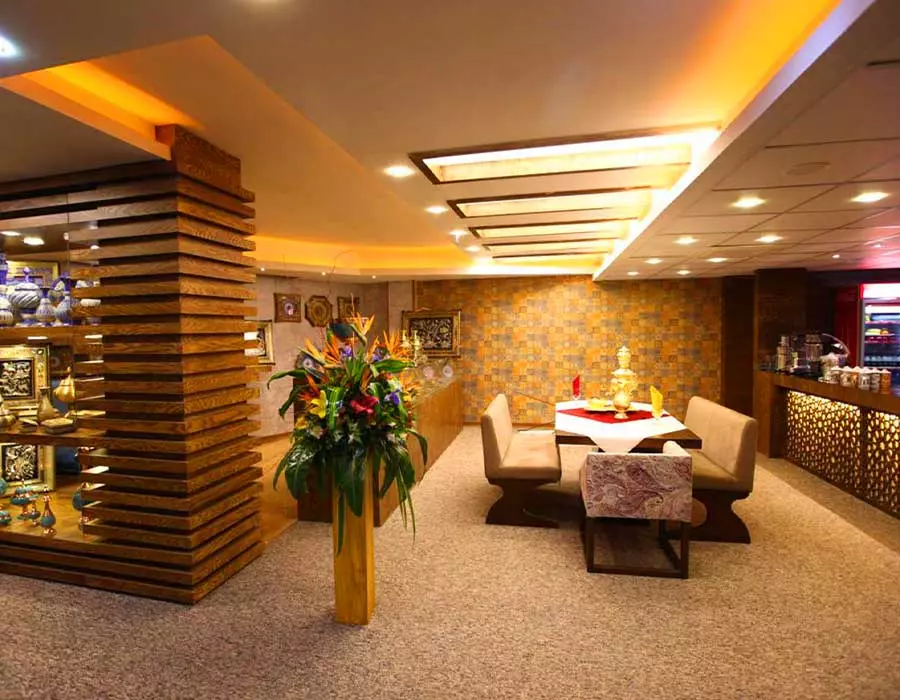 piroozahotel