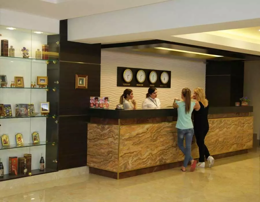 shirakhotel